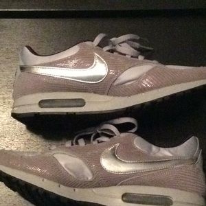 Nike 6 1/2  6.5 grey shoes